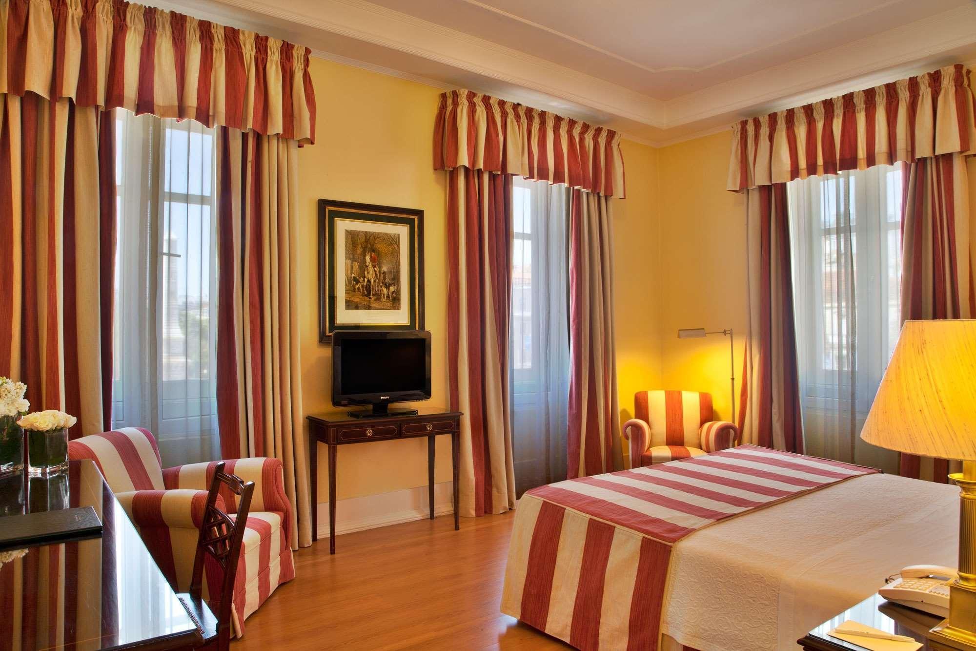 โรงแรมอเวนิดา พาเลซ ลิสบอน ภายนอก รูปภาพ A room at the hotel