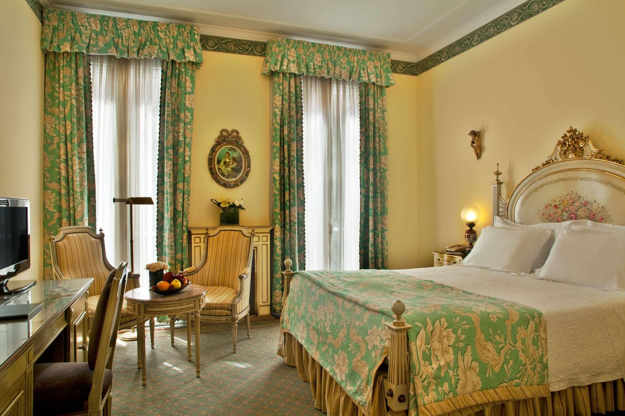 โรงแรมอเวนิดา พาเลซ ลิสบอน ภายนอก รูปภาพ A room at the hotel