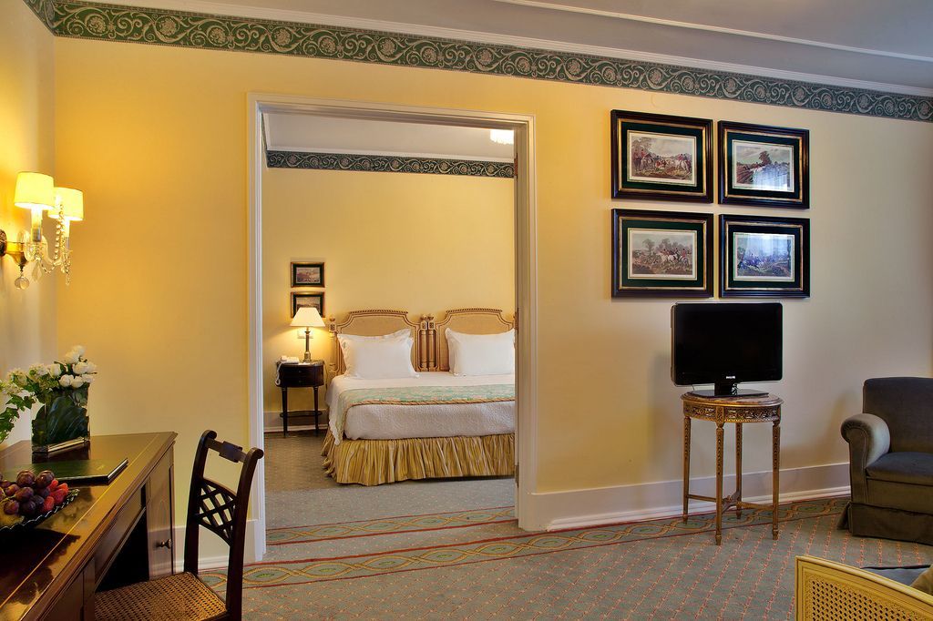 โรงแรมอเวนิดา พาเลซ ลิสบอน ภายนอก รูปภาพ A suite at the Omni Shoreham