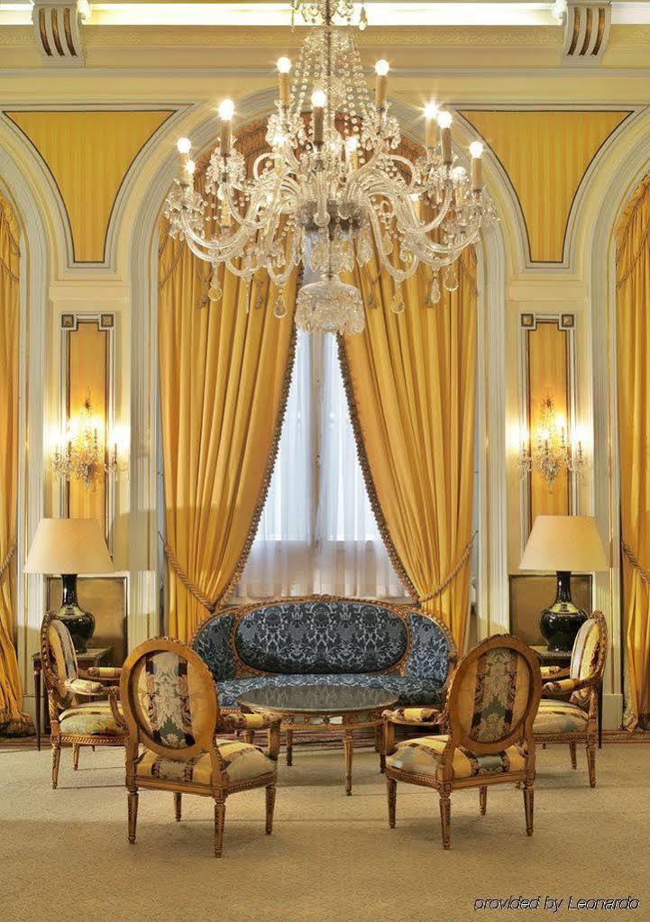 โรงแรมอเวนิดา พาเลซ ลิสบอน ภายนอก รูปภาพ Interior of the hotel