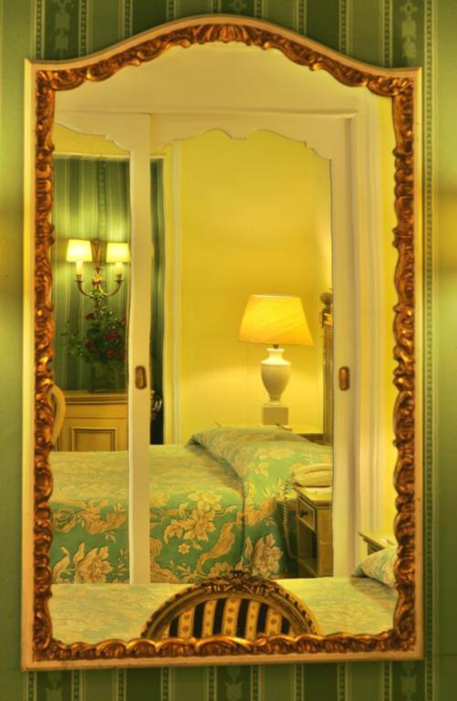 โรงแรมอเวนิดา พาเลซ ลิสบอน ภายนอก รูปภาพ A room at the hotel